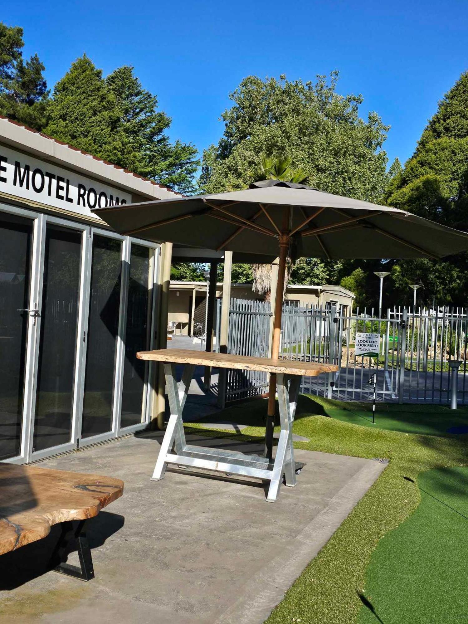The Bright Motor Inn Exteriér fotografie